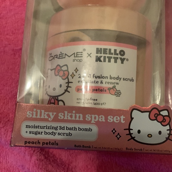 THE CREME SHOP x HELLO KITTY set - Picture 2 of 3